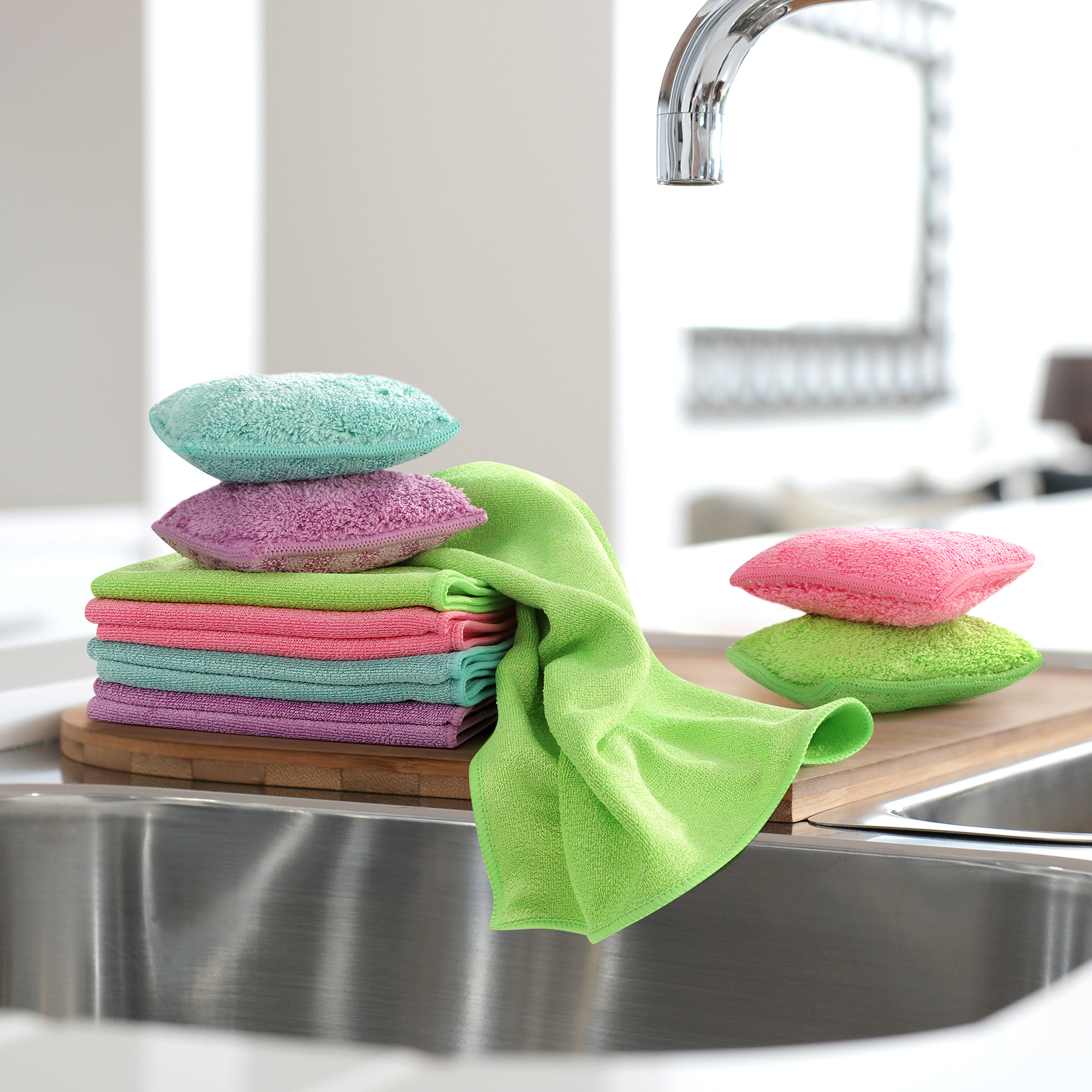 999402 AQUA CLEAN Reinigungsset keimreduzierend 8 Tücher & 4 Schwämme